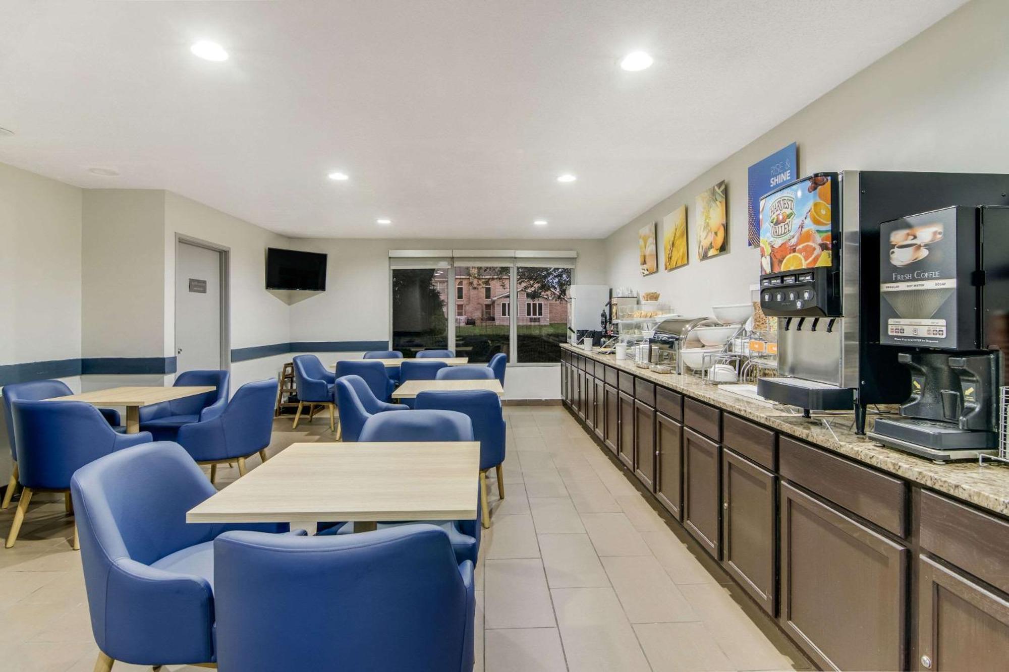 Comfort Suites Near I-80 And I-94 Lansing Eksteriør billede