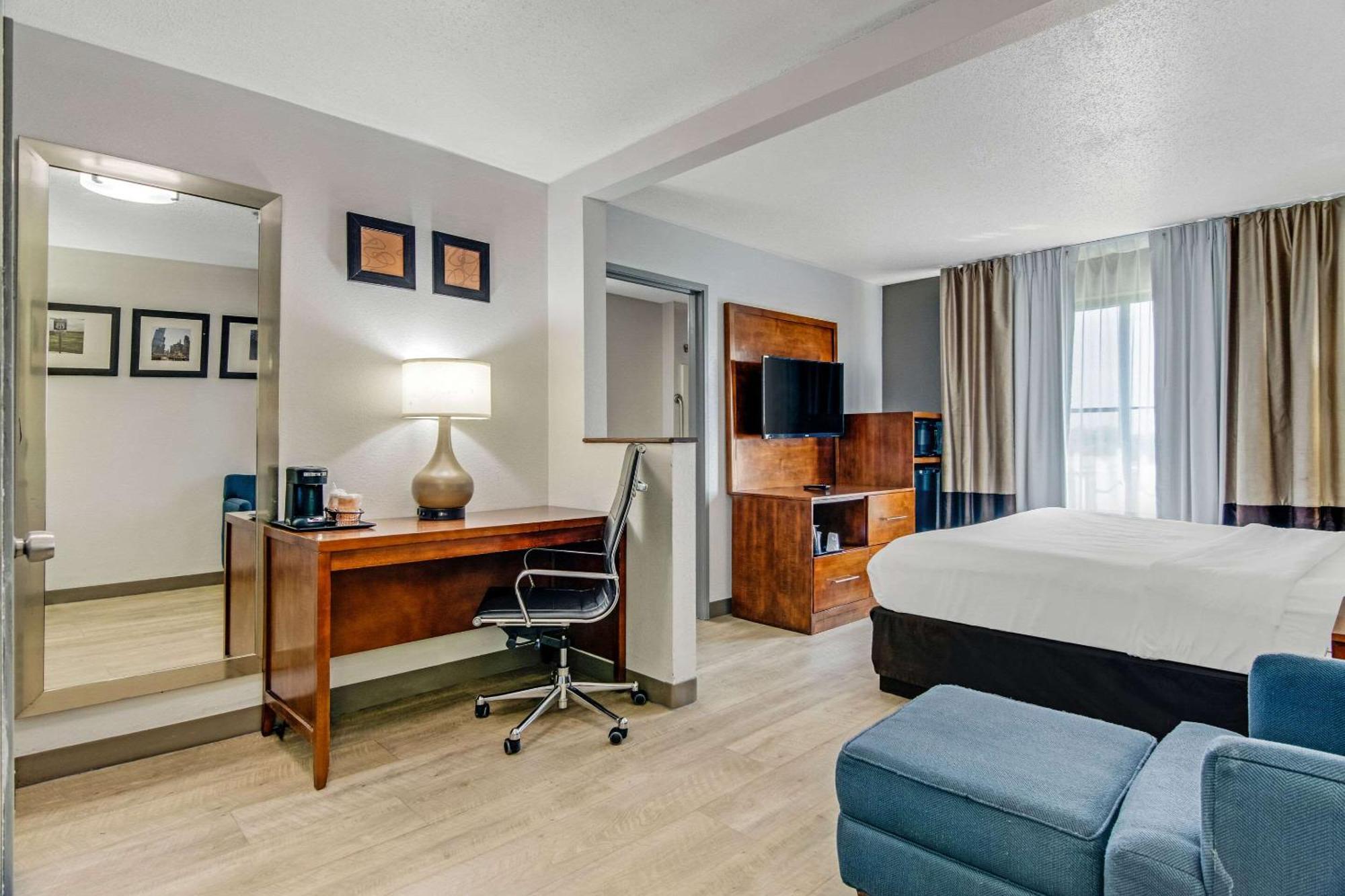 Comfort Suites Near I-80 And I-94 Lansing Eksteriør billede